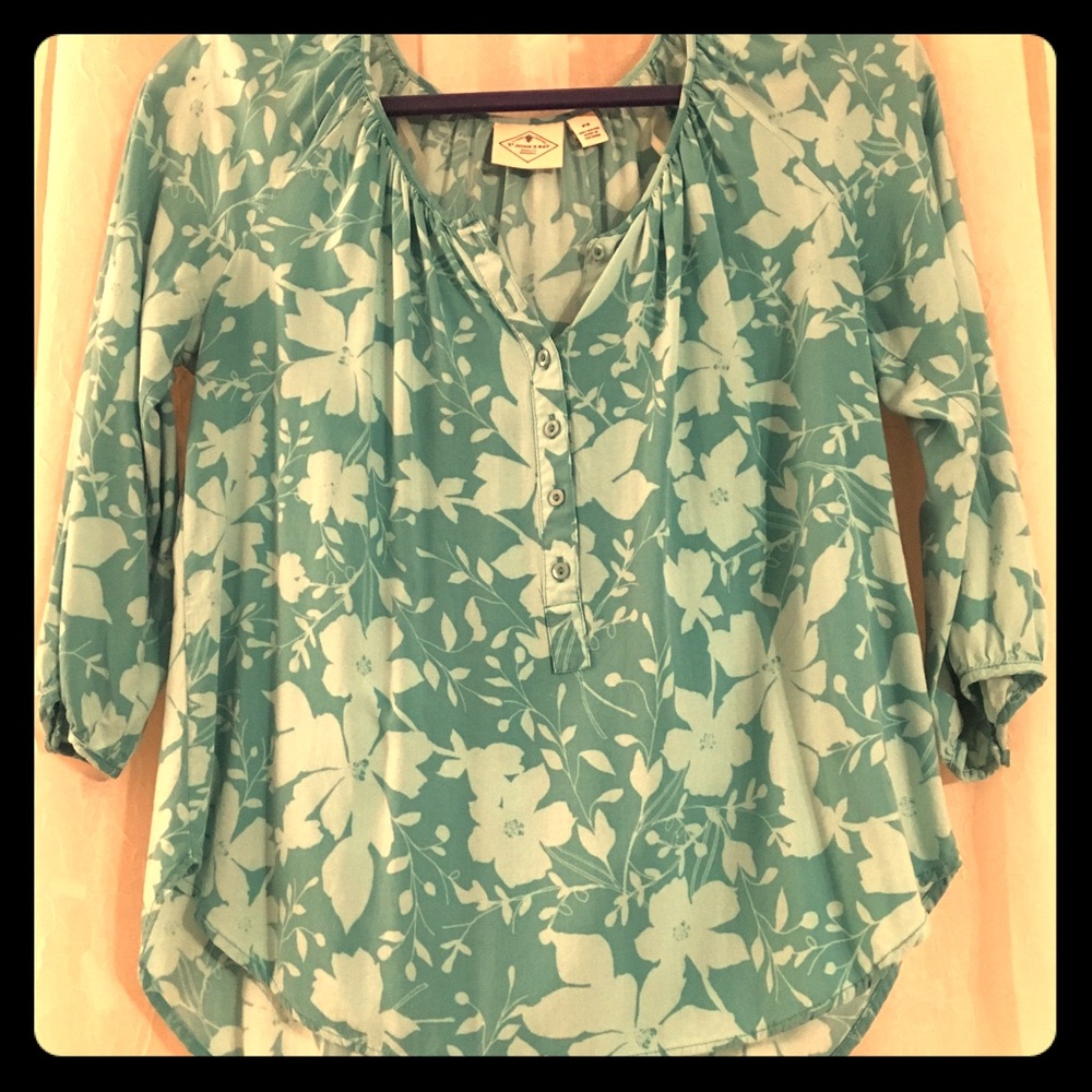 St John’s Bay 3/4 length shirt